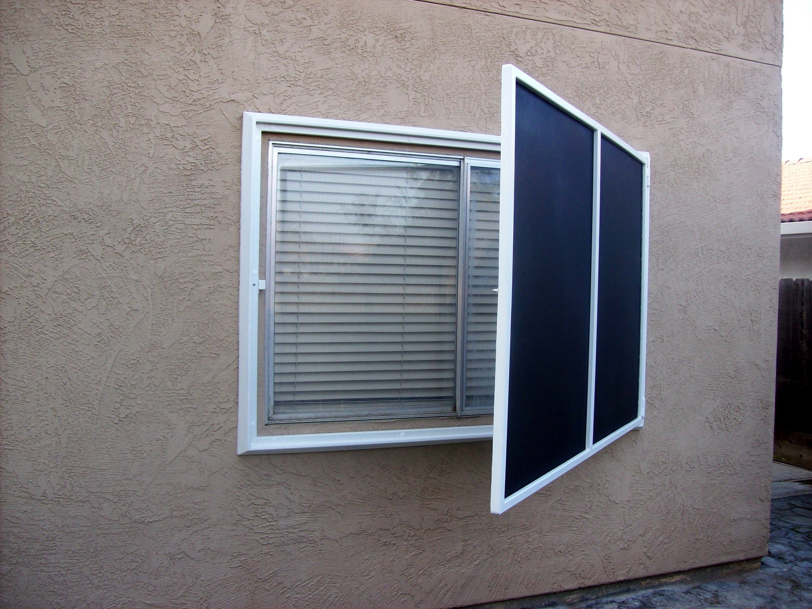 the window Window Security Screens | 2848 x 2134